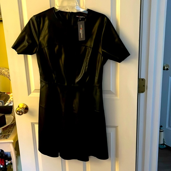 NWT! Women’s Faux Black Leather Dress. Short Sleeve. Size Large. One Clothing - Picture 1 of 11